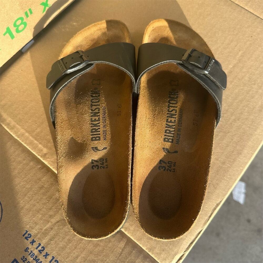 Birkenstock Madrid Black Sandals Narrow | Womens 6 EU 37 | NWOB
